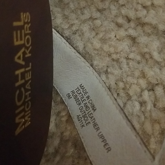 Shoes - Picture 3 of 3